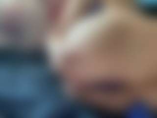 Candii Love Bae's Live Sex Cam Show