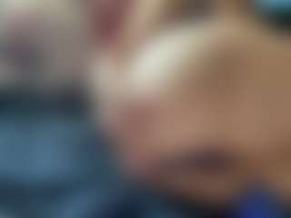 Candii Love Bae's Live Sex Cam Show