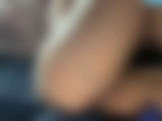 Candii Love Bae's Live Sex Cam Show