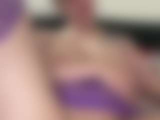 Candii Love Bae's Live Sex Cam Show