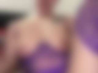 Candii Love Bae's Live Sex Cam Show