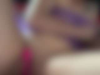 Candii Love Bae's Live Sex Cam Show