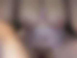 Candii Love Bae's Live Sex Cam Show