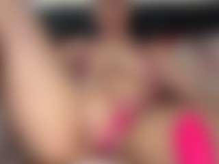CandiiBae's Live Sex Cam Show