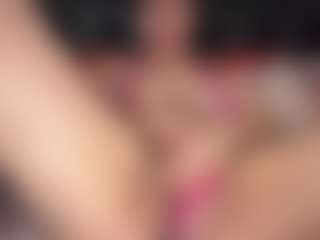 CandiiBae's Live Sex Cam Show