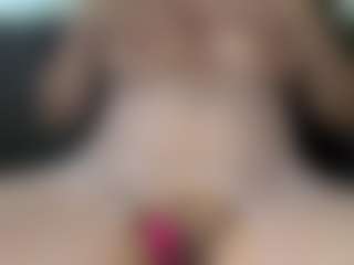 CandiiBae's Live Sex Cam Show