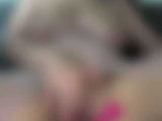 CandiiBae's Live Sex Cam Show