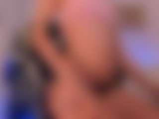 Live cam show with chloemoretix - Young Adult on chickslive.net