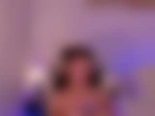 Live cam show with chloemoretix - Small Tits on MyBangCams