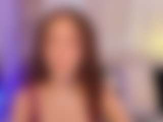 Live cam show with chloemoretix - Brown Hair on SxyPornLive