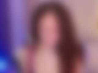 Live cam show with chloemoretix - Erotic Dance on milfzrlive.com