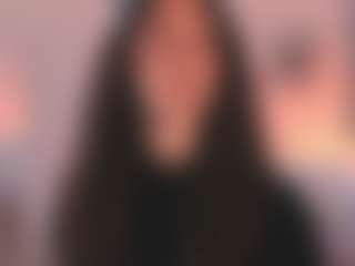 Live cam show with chloemoretix - Brown Hair on CamwithHer