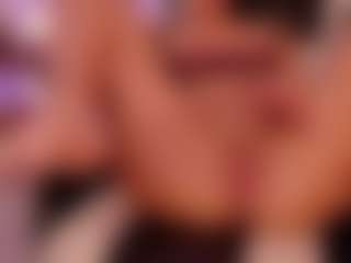 chloemoretix's Live Sex Cam Show