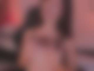 Live cam show with chloemoretix - Flashing on sexytreat.net