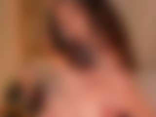 Live cam show with chloemoretix - Flashing on sexylive.show