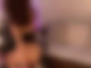 chloemoretix's Live Sex Cam Show