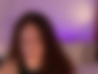 Live cam show with chloemoretix - Flashing on eurowanks.com