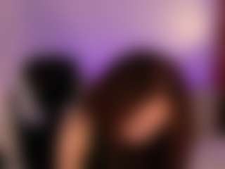 Live cam show with chloemoretix - Flashing on mypornchat.com