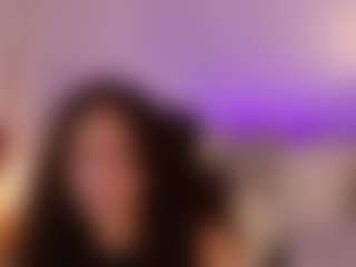 Live cam show with chloemoretix - Fingering on Uber Horny