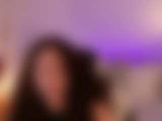 Live cam show with chloemoretix - Small Tits on Uber Horny