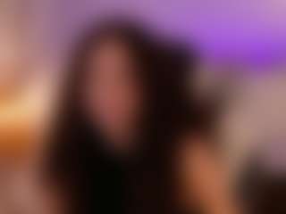 Live cam show with chloemoretix - Full Nudity on friskycurves.com