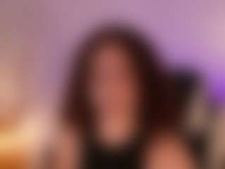Live-Cam-Show mit chloemoretix - Flashing auf Camsoda