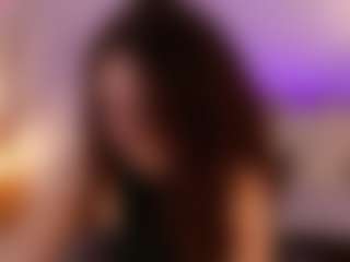 Live cam show with chloemoretix - Drinking on CamSodaAdn