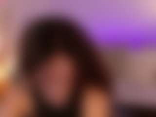Live cam show with chloemoretix - Skinny on live18s.com