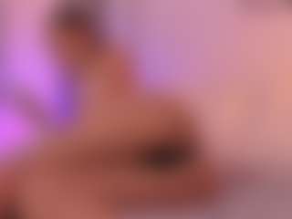 chloemoretix's Live Sex Cam Show