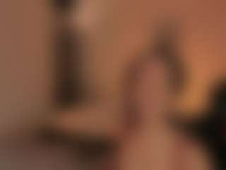 chloemoretix's Live Sex Cam Show
