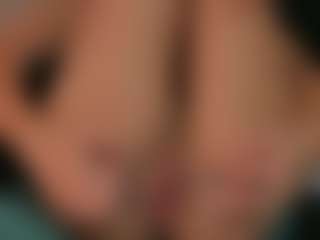 Live cam show with chloemoretix - Petite on https://playwithruby.com