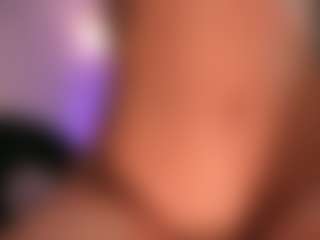 chloemoretix's Live Sex Cam Show