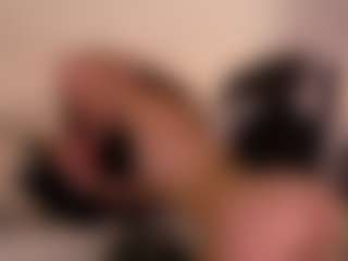 chloemoretix's Live Sex Cam Show