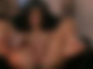 chloemoretix's Live Sex Cam Show