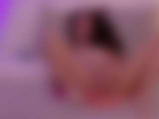 Live cam show with chloemoretix - Brown Hair on Camsoda