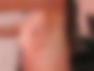 chloemoretix's Live Sex Cam Show