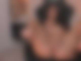 chloemoretix's Live Sex Cam Show