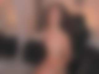 chloemoretix's Live Sex Cam Show