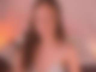 Live cam show with chloemoretix - Striptease on CamClone