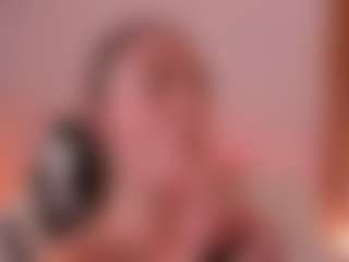 chloemoretix's Live Sex Cam Show