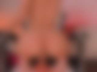 chloemoretix's Live Sex Cam Show