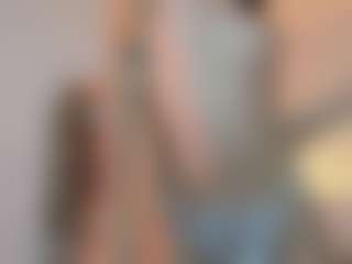 chloemoretix's Live Sex Cam Show