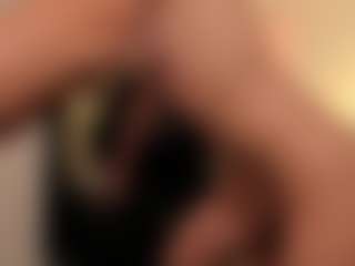 chloemoretix's Live Sex Cam Show