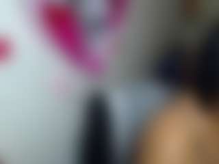 Live cam show with Miss-kendraa - MILF on Camsoda