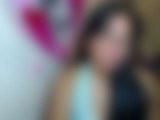 Live cam show with Miss-kendraa - Small Tits on Camsoda