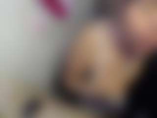 Live cam show with Miss-kendraa - Full Nudity on Camsoda
