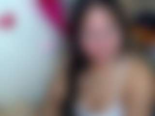 Miss-kendraa MILF webcam performer live streaming