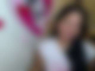 Live cam show with Miss-kendraa - Small Tits Mature on Uber Horny