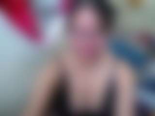 Live cam show with Miss-kendraa - Small Tits on MyBangCams