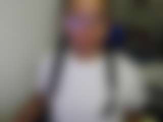 Miss-kendraa MILF webcam performer live streaming